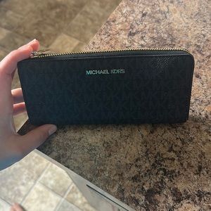 Brand new, used twice.